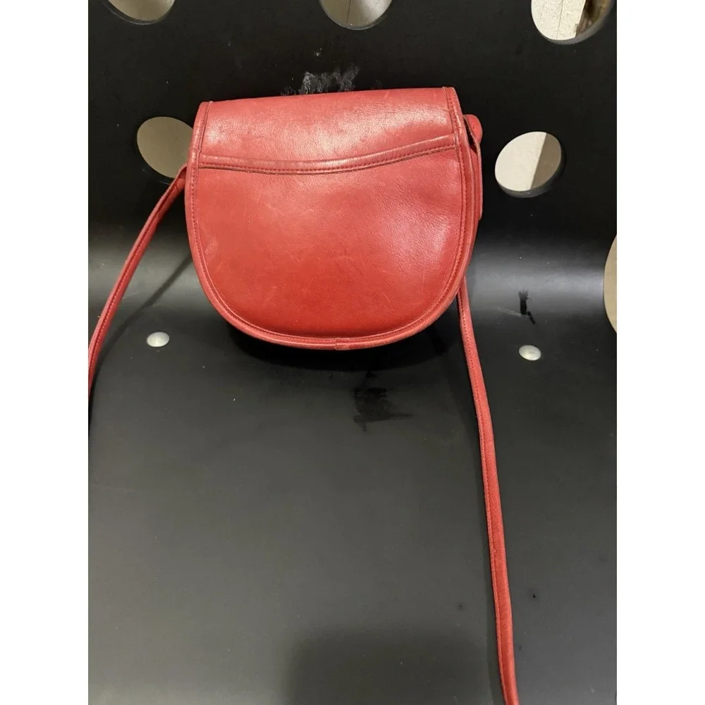 COACH Vintage Glove Tanned Leather Saddle Bag Red Crossbody 9923 Made in USA